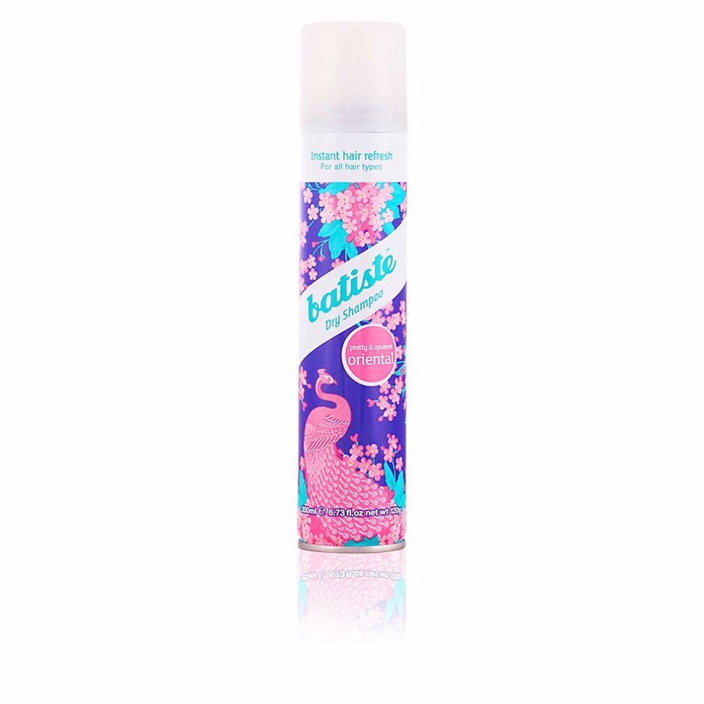 Droogshampoo spray. Paarse basis met bloemenpatroon en pauw illustratie. Tekst: Batiste Dry Shampoo Oriental.