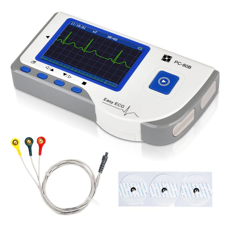 Appareil ECG portable PC-80B avec écran, câbles et électrodes. Affiche la courbe ECG. Boîtier gris, boutons bleus. Texte "Easy ECG".