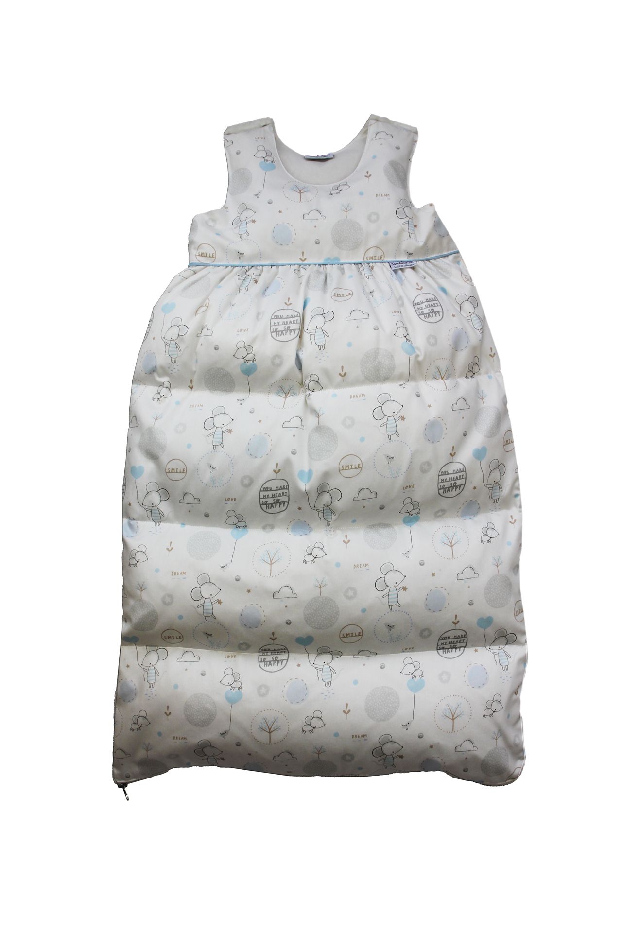 Gigoteuse blanche à motifs bleus. Ourlet bleu. Fermeture éclair en bas. Coutures matelassées.
