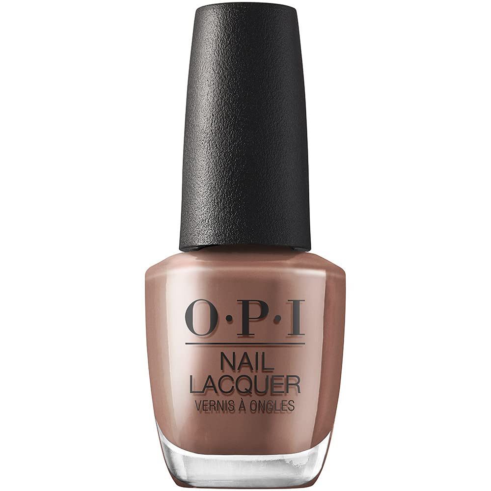 OPI nagellakfles. Bruine nagellak met zwarte dop. Opschrift.