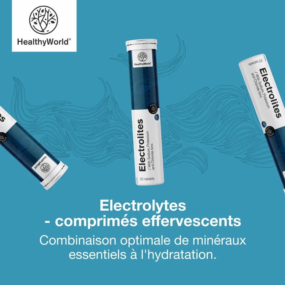 Trois tubes de comprimés effervescents d'électrolytes sur fond bleu avec motif ondulé.