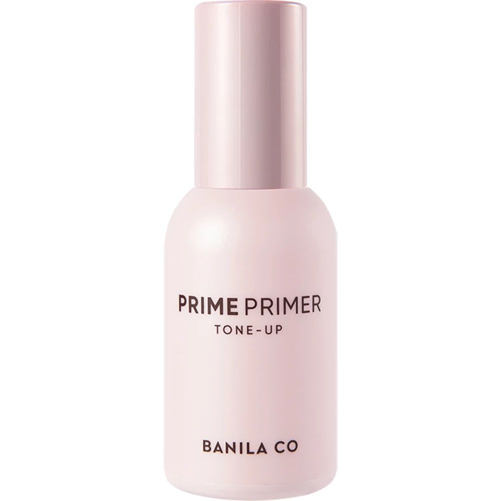 Flacon de primer rose avec bouchon. Inscription : PRIME PRIMER TONE-UP, BANILA CO.