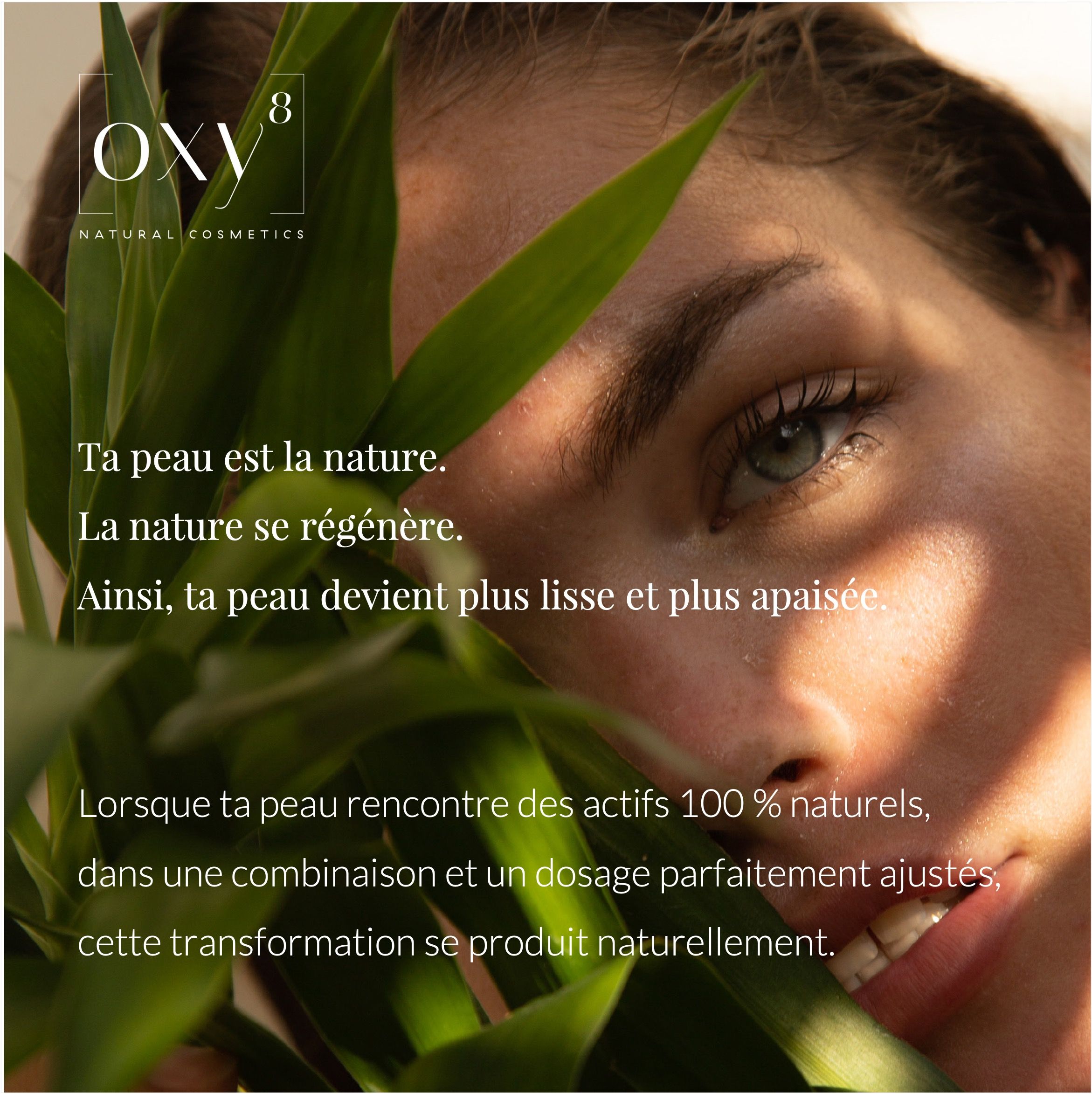 Femme avec des feuilles vertes. À côté, un flacon avec pompe noire. Le flacon porte "oxy8".
