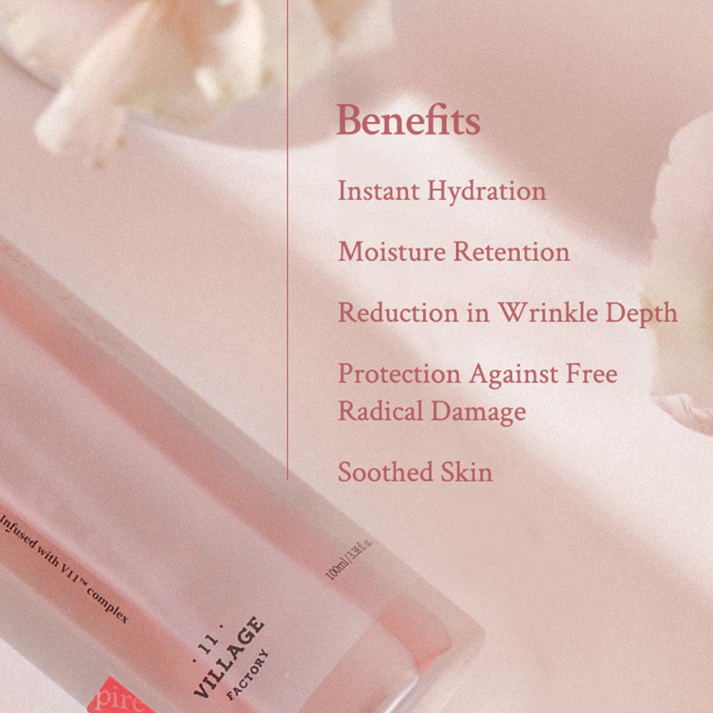 Tekst over de voordelen van het gezichtsserum. Opschrift: Instant Hydration, Moisture Retention, etc.