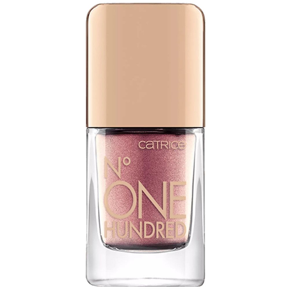 Flacon de vernis à ongles avec contenu rose. Sur la bouteille, il est écrit "CATRICE" et "ONE HUNDRED". Le bouchon est beige.