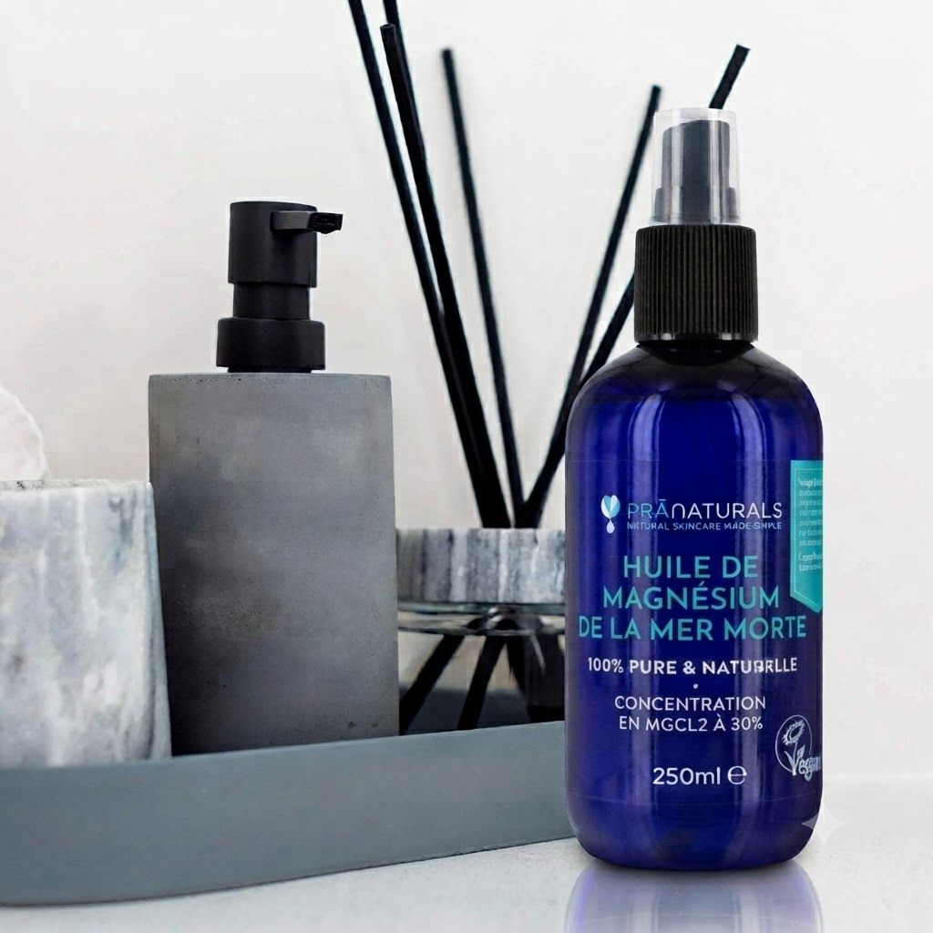 Flacon spray bleu d'huile de magnésium de la mer Morte, 250ml.