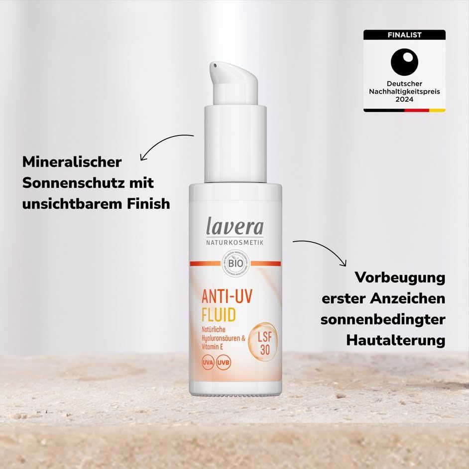Lavera Anti-UV Fluid LSF 30. Witte fles met pomp. Tekst: Minerale zonbescherming, Anti-UV Fluid, SPF 30. Onderscheiding.