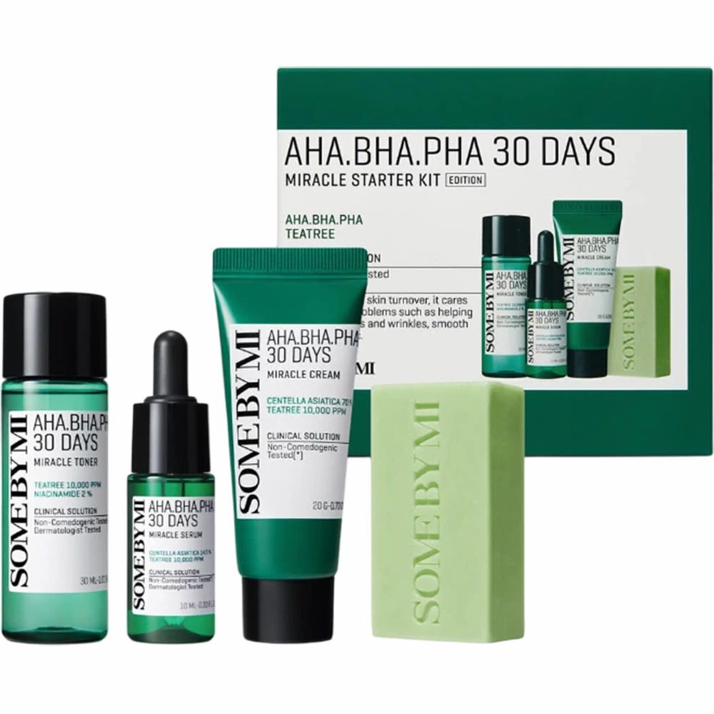 Ensemble de plusieurs produits verts : toner, sérum, crème, savon. Inscription AHA.BHA.PHA 30 DAYS et SOME BY MI.