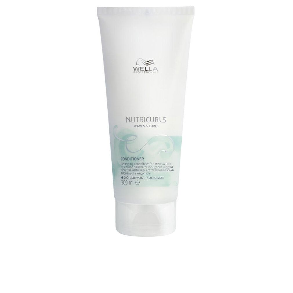 Tube blanche avec texte "Wella" et "Nutricurls". Conditionneur pour vagues et boucles. 200 ml.