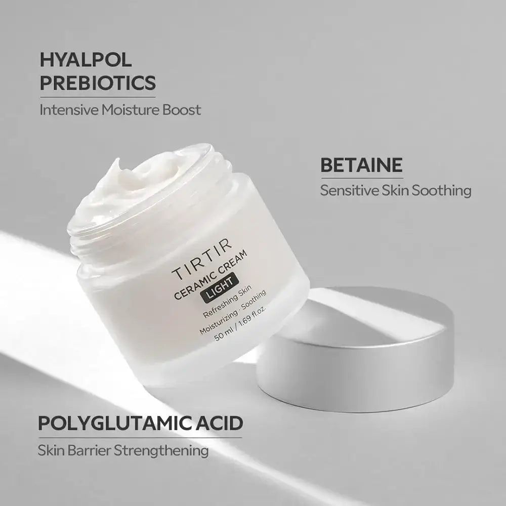 TIRTIR Ceramic Cream Light. Pot blanc avec couvercle argenté. Texte: HYALPOL PREBIOTICS, BETANE, POLYGLUTAMIC ACID.