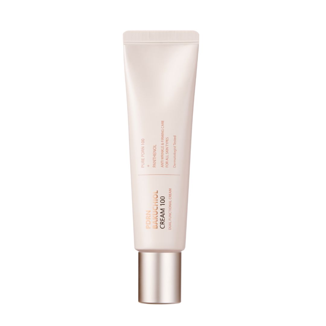 Beige crèmetube. Opschrift: PDRN BAKUCHIOL CREAM 100, Pure Form 100, Panthenol, Anti-Wrinkle & Elastic Care, voor alle huidtypen.