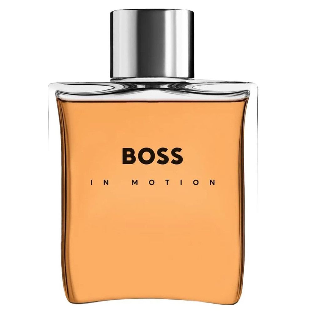 Hugo Boss Boss In Motion Eau de Toilette. Flacon carré avec bouchon argenté. Liquide orangé. Inscription BOSS IN MOTION.