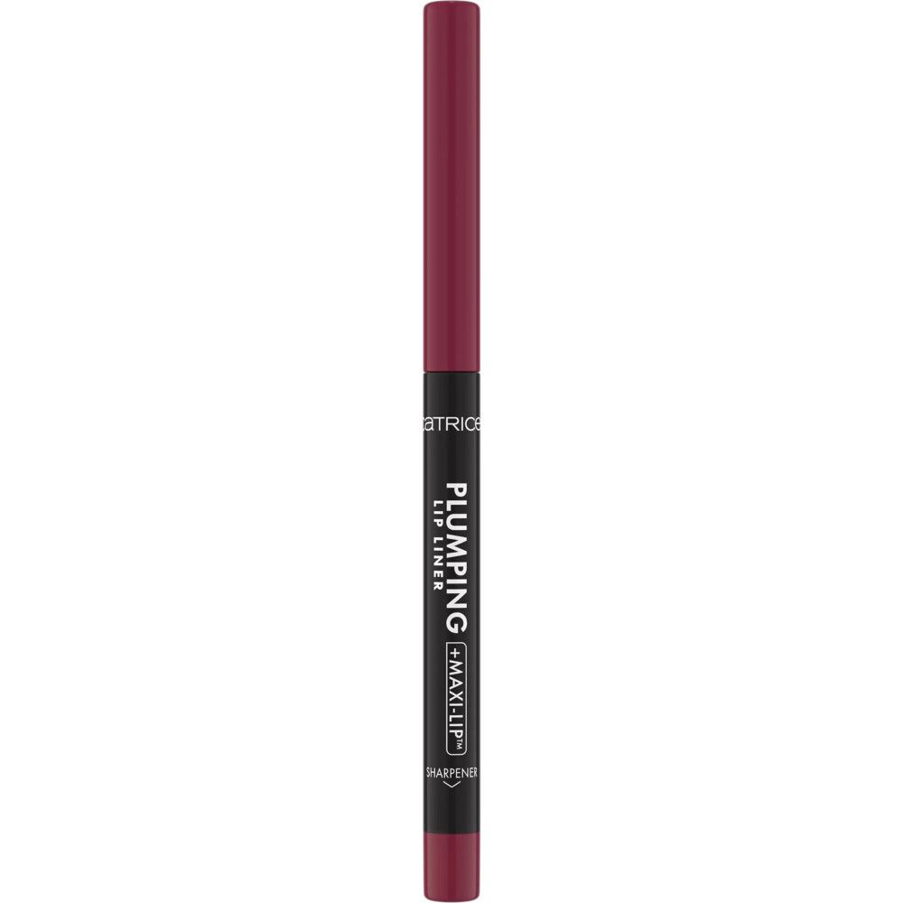 Lipliner in stiftvorm. Donkerrode stift met zwart middengedeelte. Opschrift: PLUMPING + MAXI LIP. Merk: CATRICE.