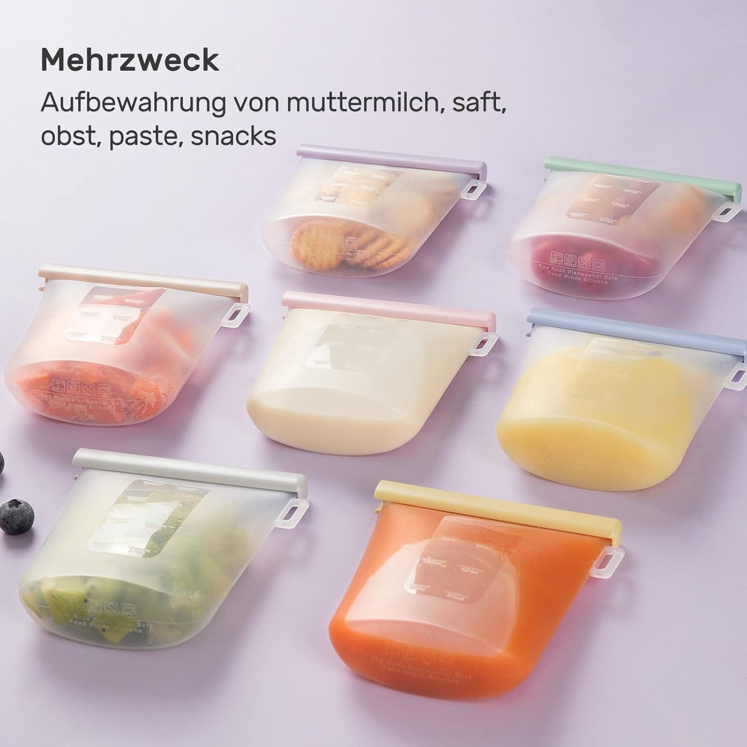Sept sacs réutilisables pour lait maternel, remplis de divers aliments et liquides.