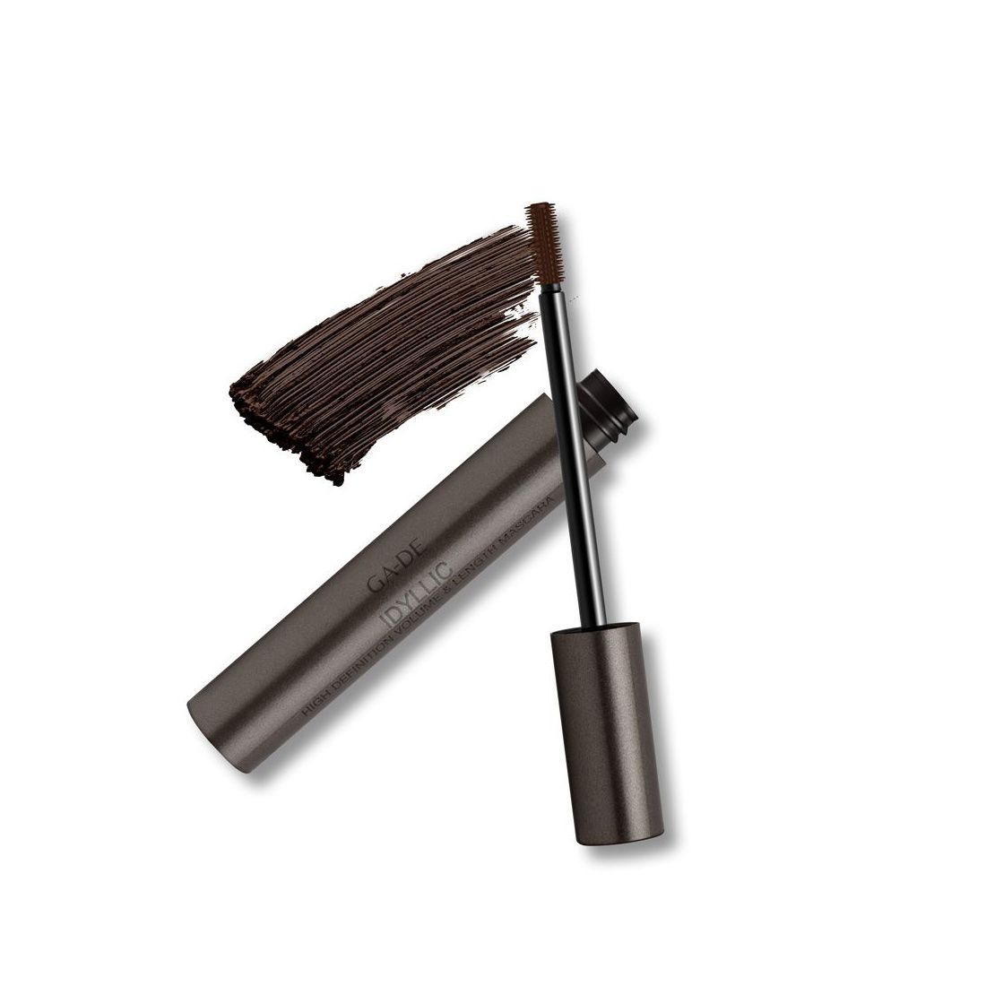 Mascara Ga-De Idyllic. Tube ouvert avec brosse et trait de mascara. Inscription: Idyllic, Volume & Lenght.