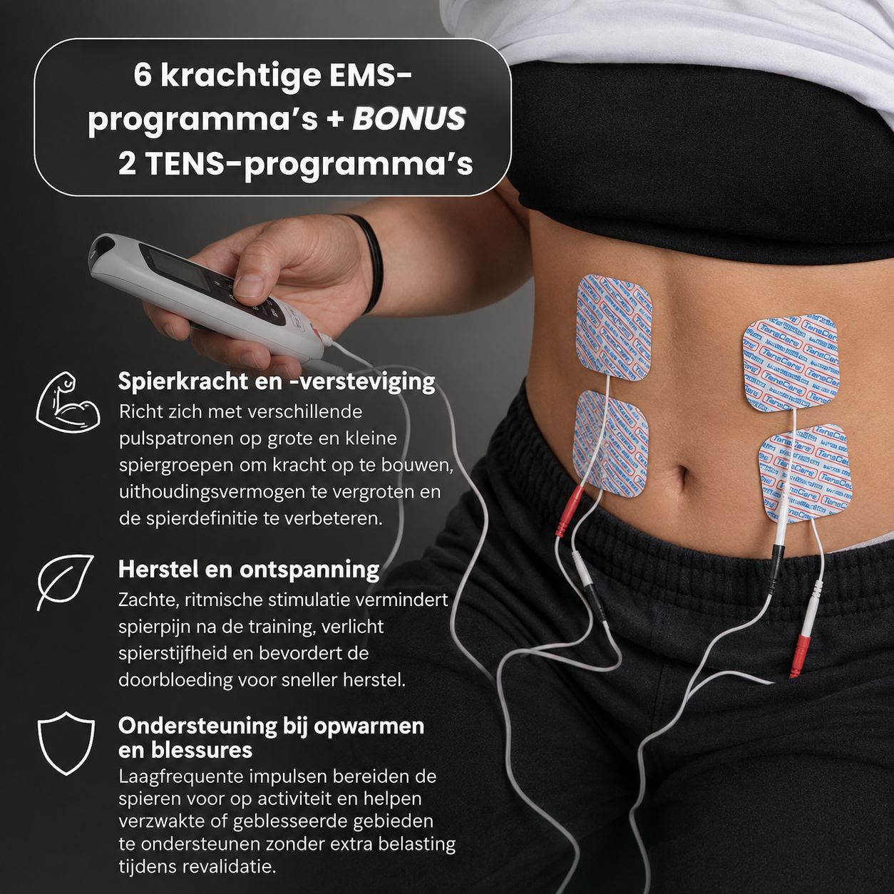 Een EMS/TENS apparaat met vier elektrodepads aangebracht op de buik van een persoon.