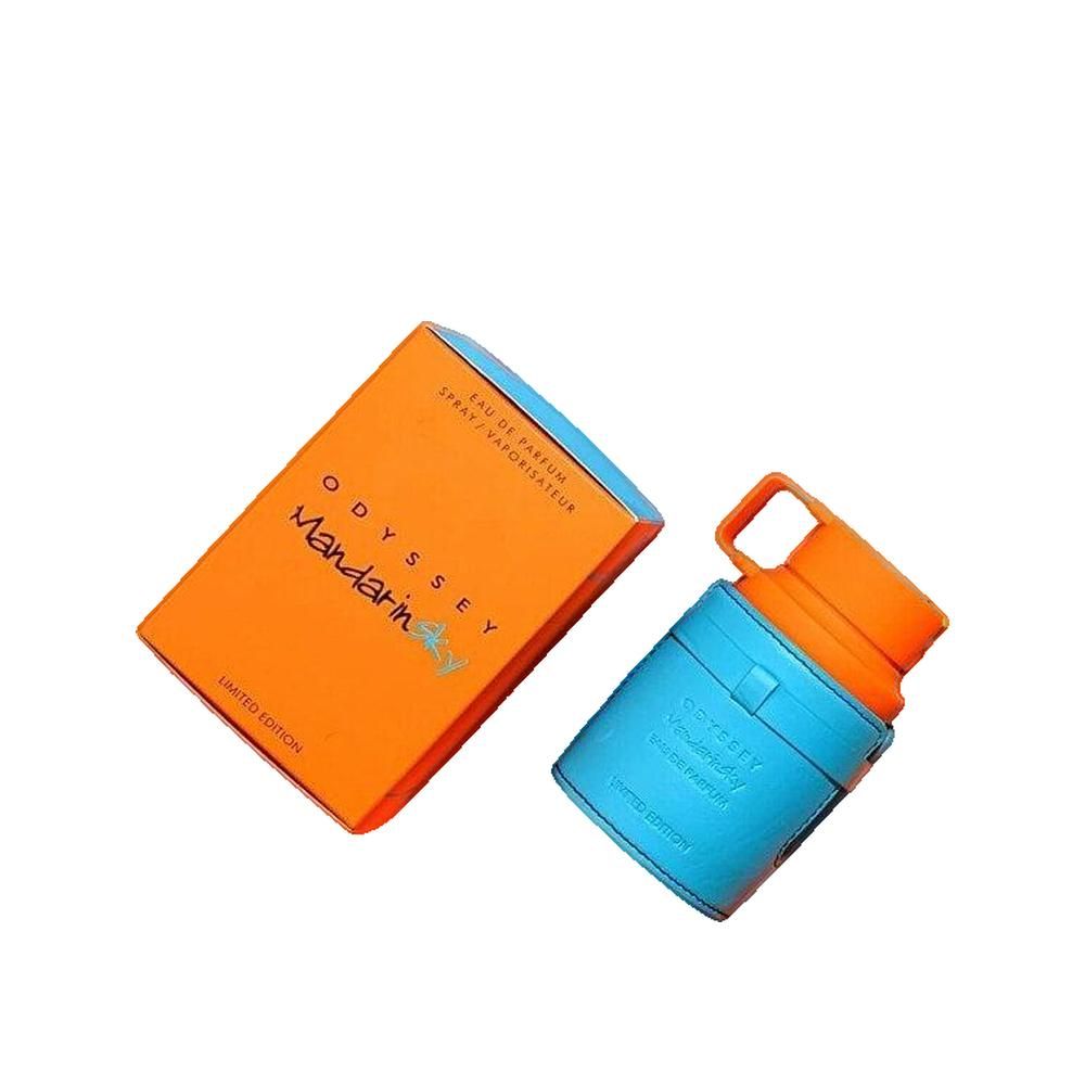 Emballage orange et flacon turquoise avec bouchon orange. Inscription: Odyssey Mandarin Sky.