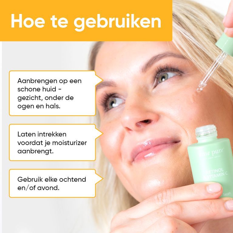 Een vrouw brengt âme pure Retinol & Vitamine C serum aan, met gebruiksinstructies.