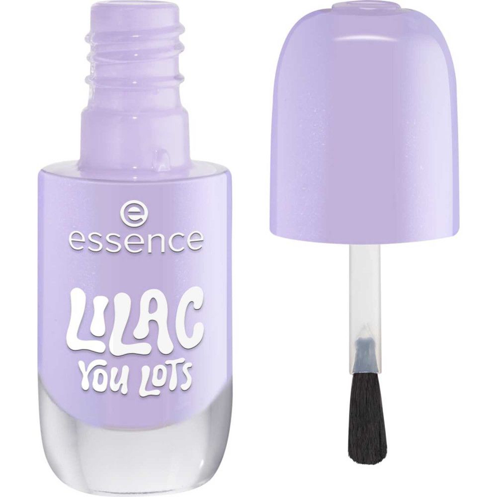 Flesje nagellak, open, met borstel. Lila lak, tekst "LILAC YOU LOTS". Merk: essence.