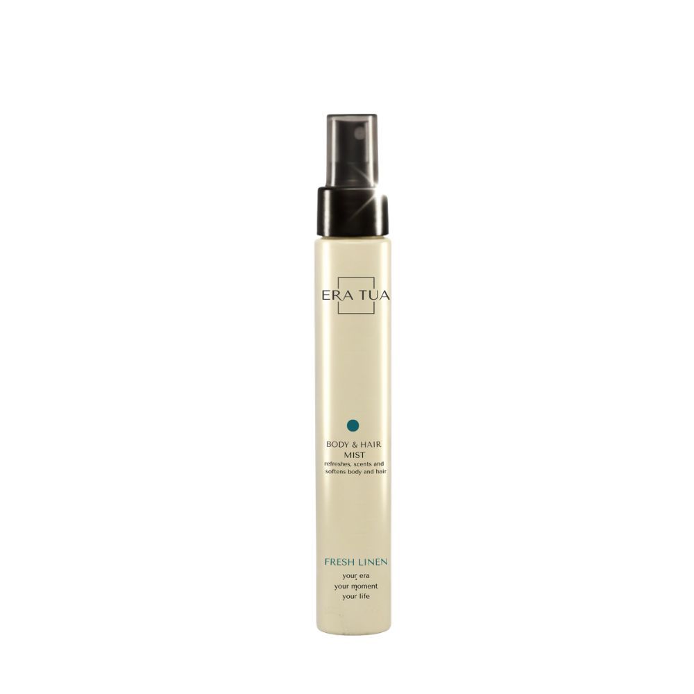 Flacon pulvérisateur crème avec tête de pulvérisation noire. Étiquette : ERA TUA BODY & HAIR MIST FRESH LINEN.