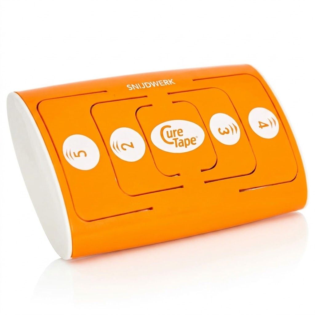 Oranje tape snijder met witte markeringen voor 2, 3, 4 en 5. Logo 'Cure Tape'.