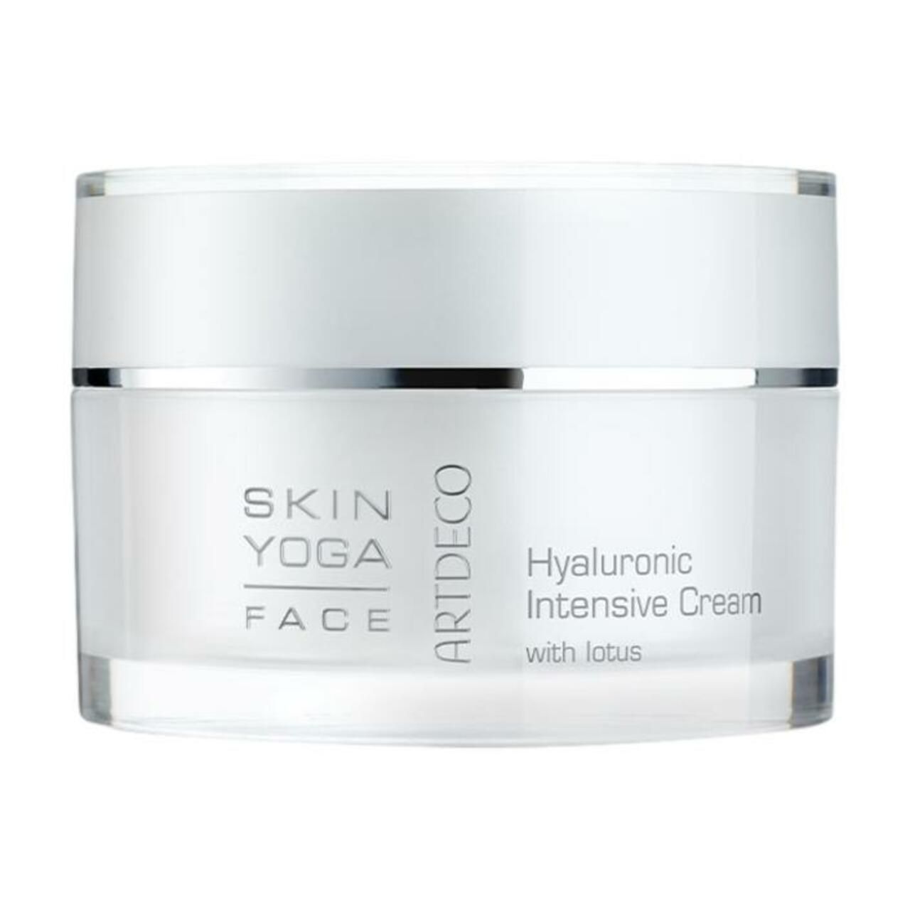 Crèmepot met deksel. Opschrift: Skin Yoga Face, Artdeco, Hyaluronic Intensive Cream with lotus.