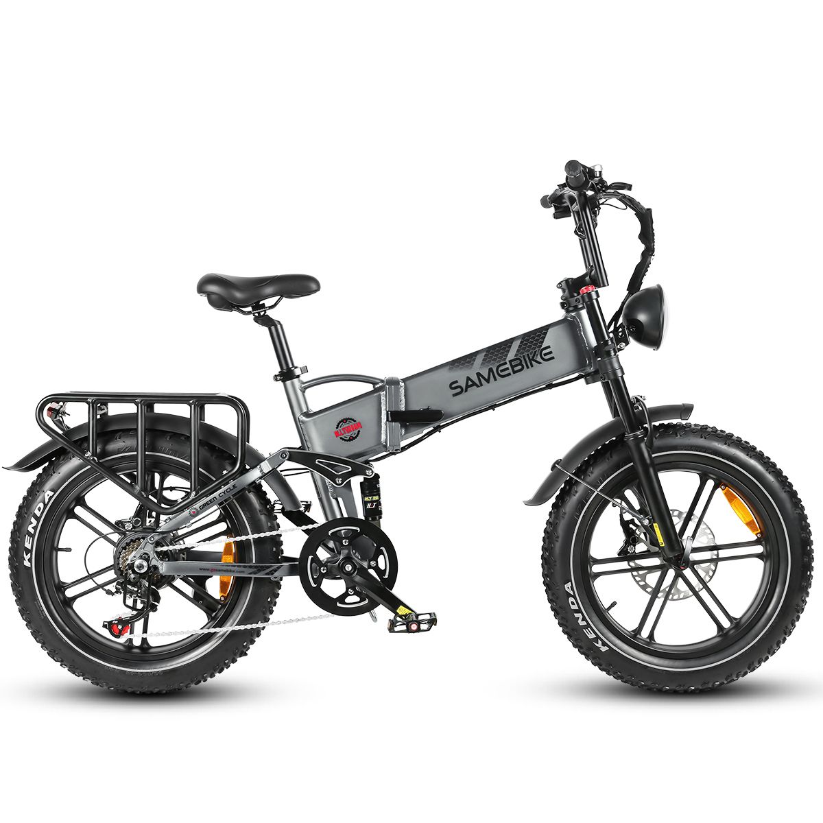 Vélo électrique de montagne SAMEBIKE RS-A02 gris. Pneus noirs, porte-bagages, selle et guidon. Batterie sur le cadre. Pneus Kenda.