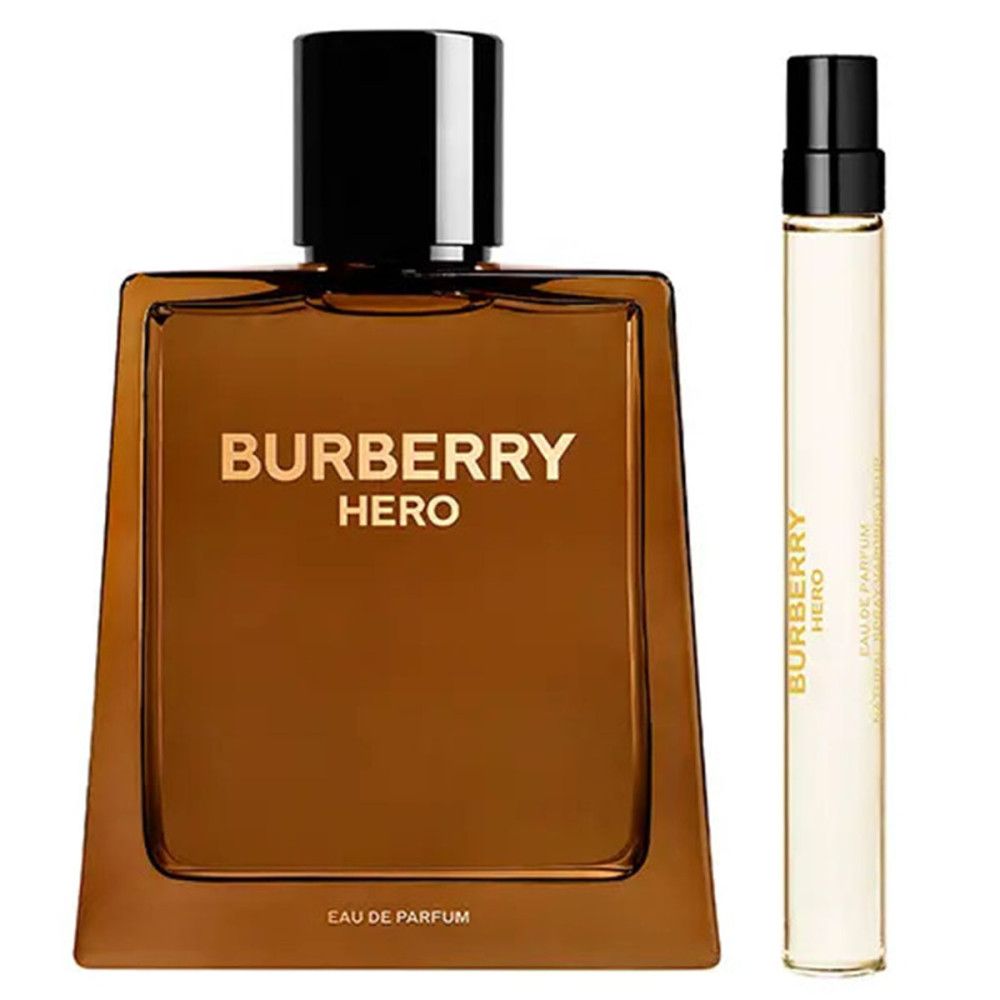 Bruine fles en kleine spray. Opschrift Burberry Hero. Zwarte dop. Eau de Parfum.