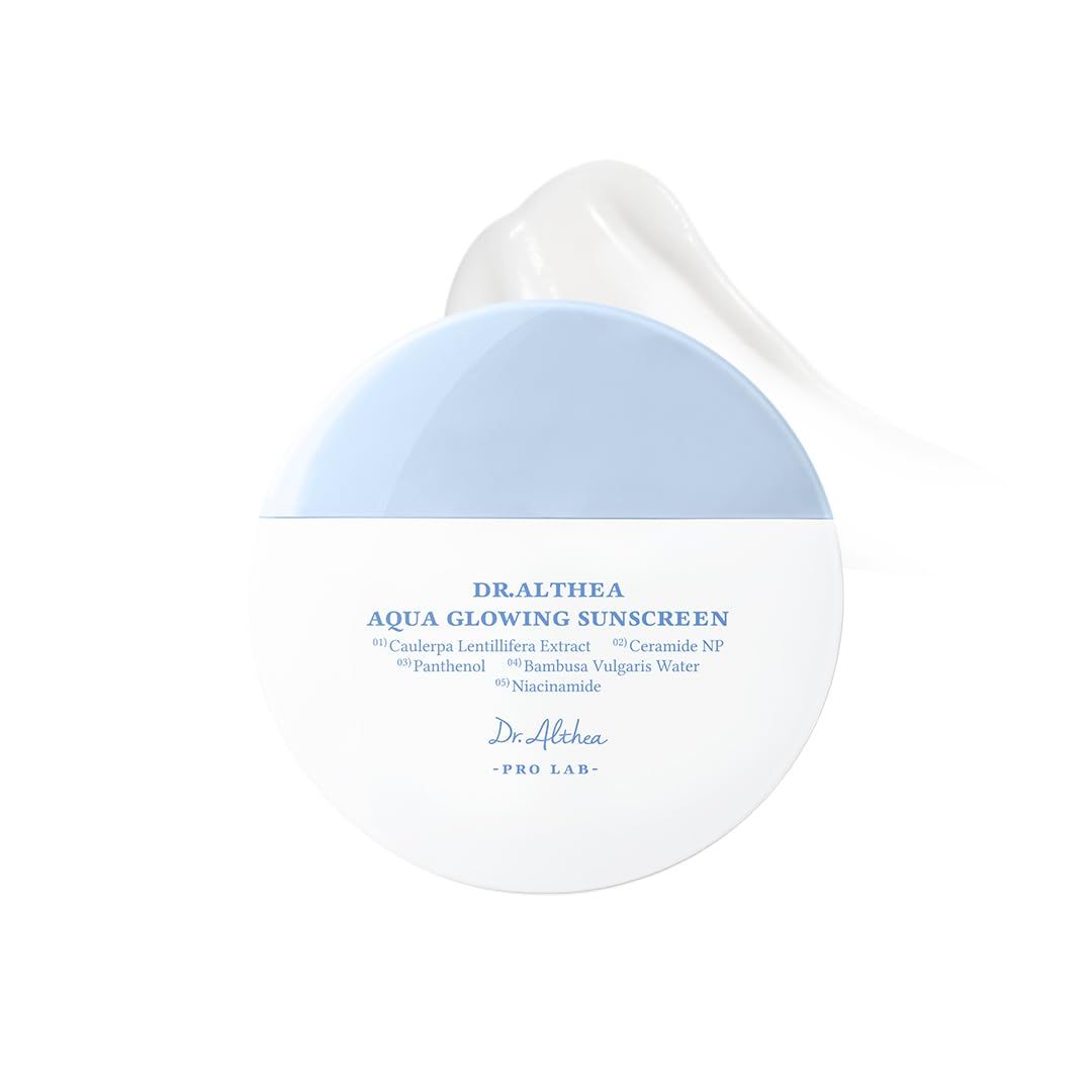 Contenant de crème solaire Dr. Althea Aqua Glowing avec crème qui coule.