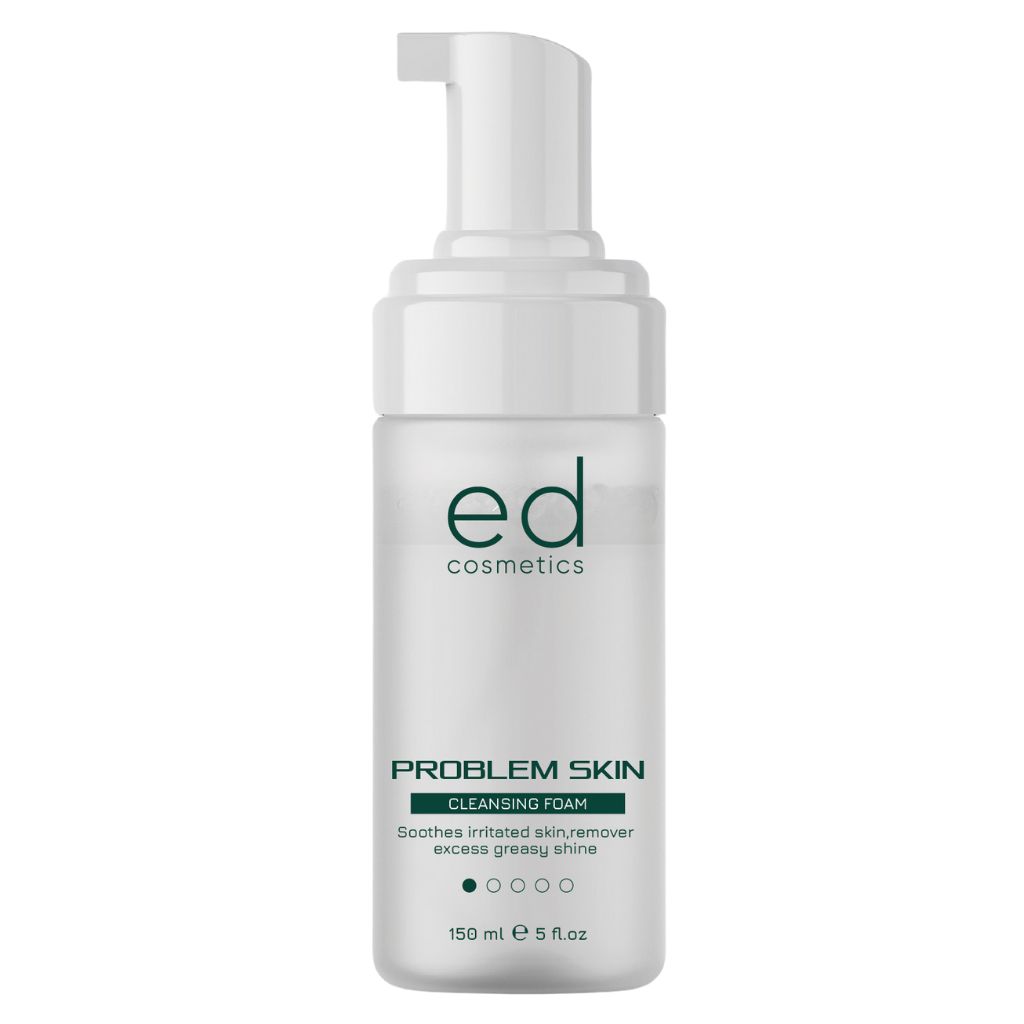 Flacon blanc avec pompe. Inscription: ed cosmetics, PROBLEM SKIN CLEANSING FOAM. 150 ml.