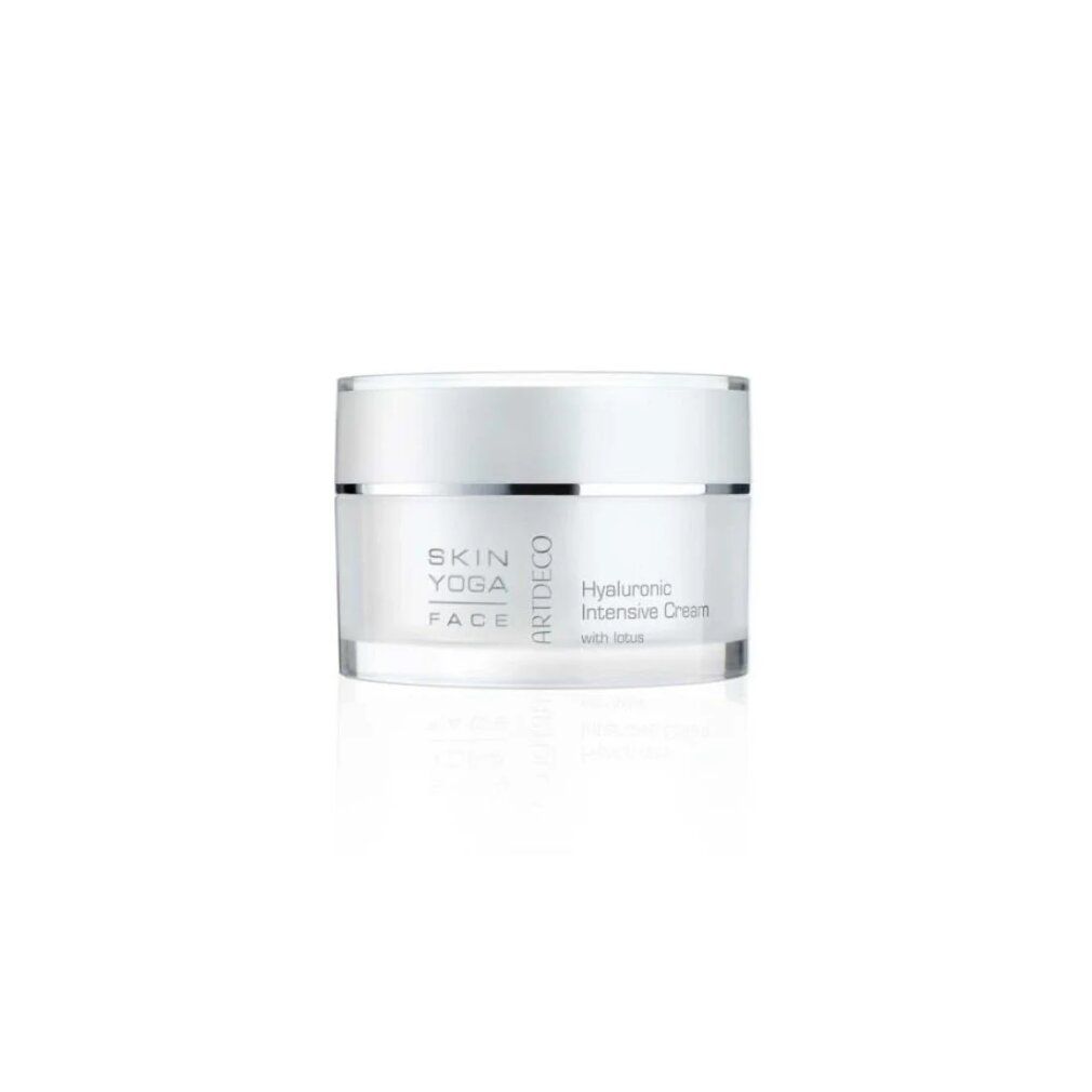 Crèmepot met deksel. Opschrift: Skin Yoga Face, Artdeco, Hyaluronic Intensive Cream with lotus.