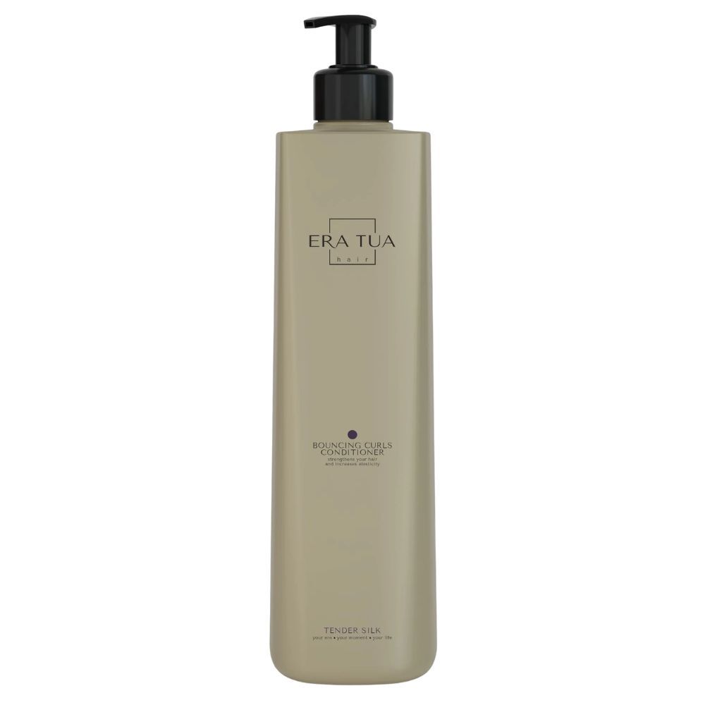 Beige fles met zwarte pompdeksel. Tekst: Era Tua, Balancing Curls Conditioner, Tender Silk.