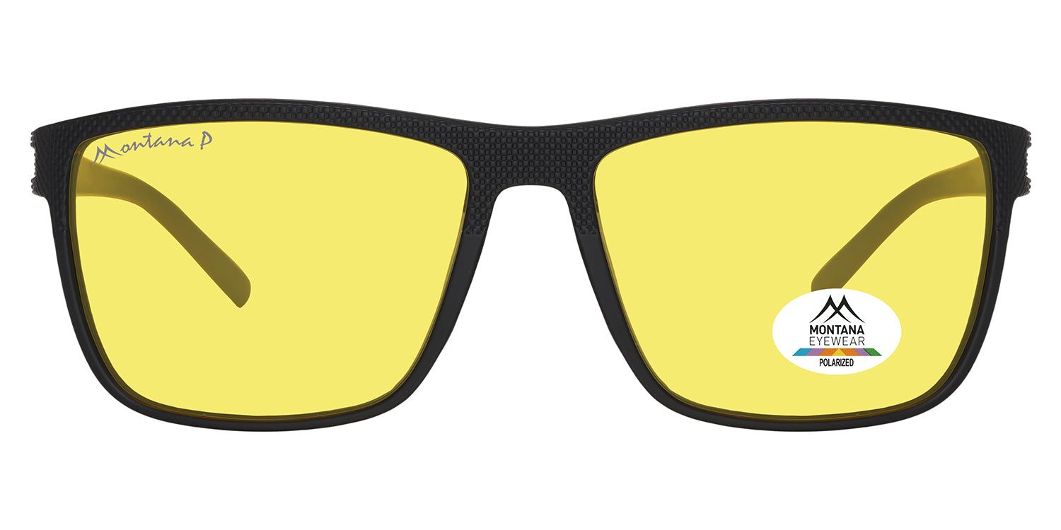 Lunettes noires à verres jaunes. Logo Montana Eyewear sur la monture. Autocollant polarisé sur le verre droit.