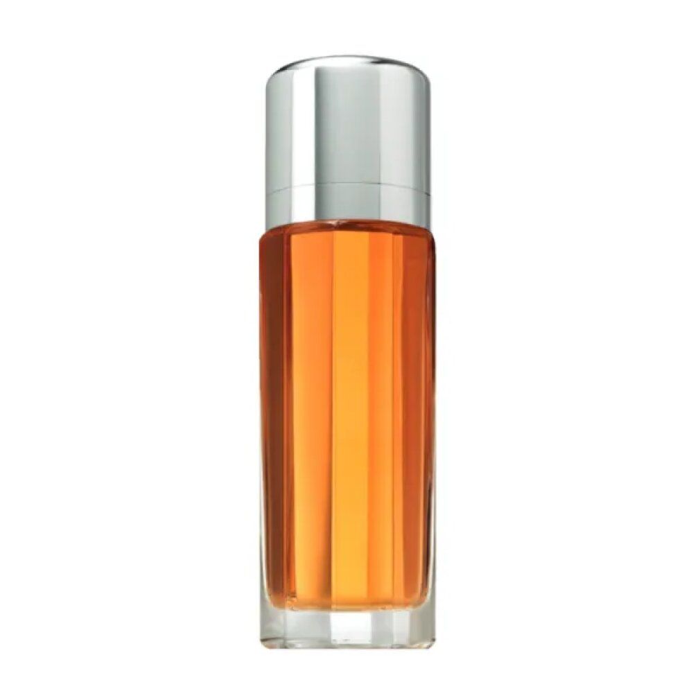 Flacon de parfum avec bouchon argenté et liquide ambré. Forme claire et rectangulaire.