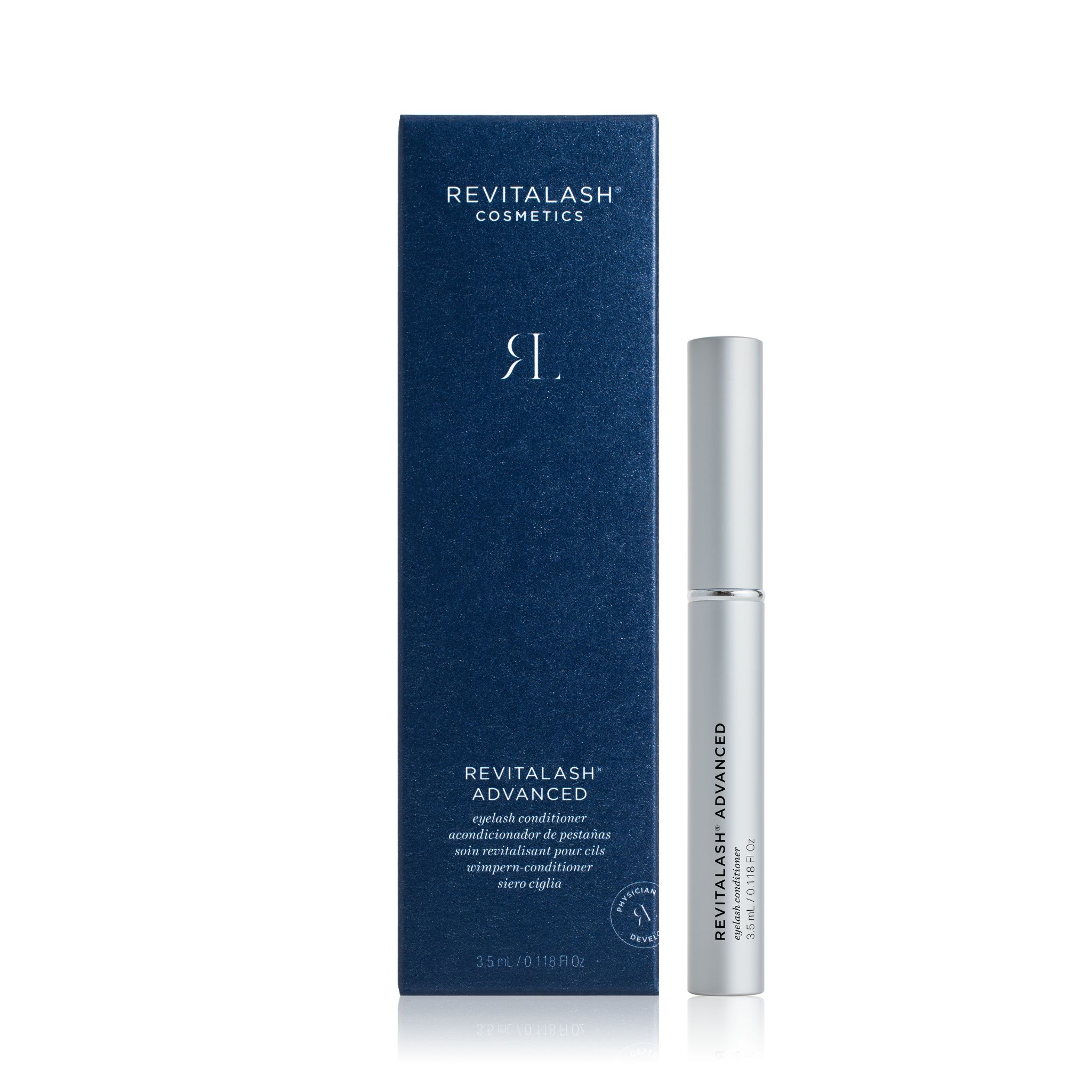 Donkerblauwe verpakking met product en tube. Tekst: RevitaLash® Advanced Eyelash Conditioner. Logo: RL. Product: 3,5 ml / 0,11 fl oz.