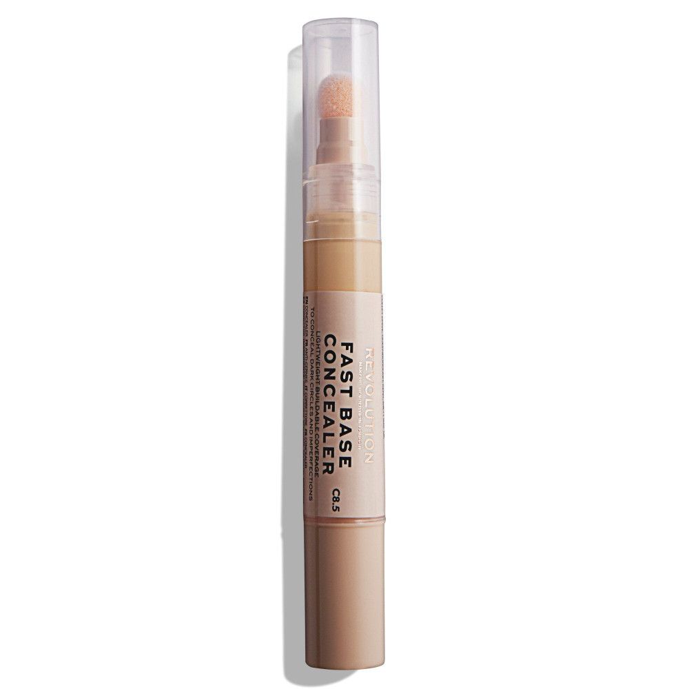 Concealer en bâton avec applicateur éponge. Inscription: Fast Base Concealer, C6.5. Teinte: beige clair. Capuchon transparent.