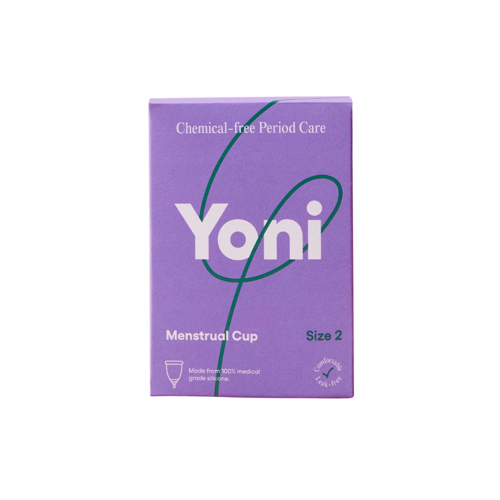 Emballage Yoni violet. Inscription : coupe menstruelle, taille 2. En silicone médical 100%.