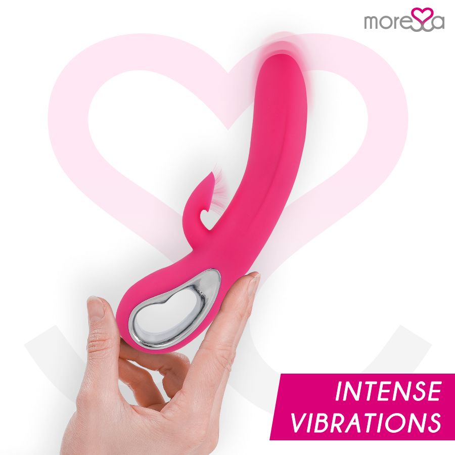 Lovetoy rose en main, fond cœur et texte 'INTENSE VIBRATIONS'.