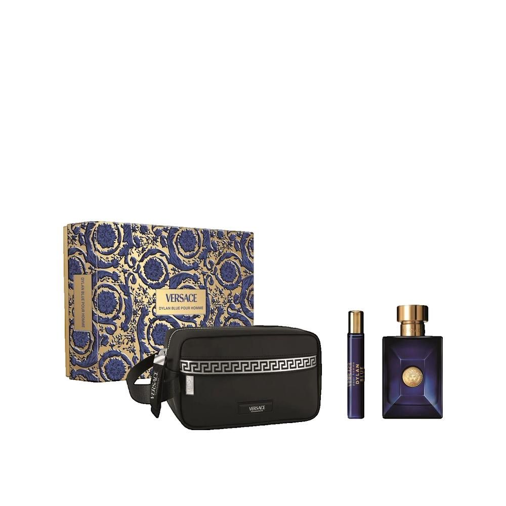 Coffret cadeau Versace pour homme. Boîte bleue et dorée, trousse noire, flacon et vaporisateur. Logo Versace visible.