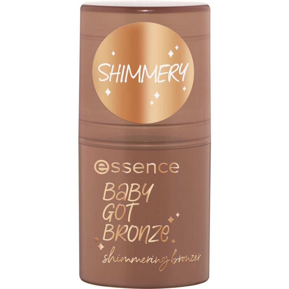 Stick bronzant avec couvercle. Le stick porte l'inscription "essence Baby Got Bronze shimmering bronzer". Sur le couvercle, "SHIMMER".