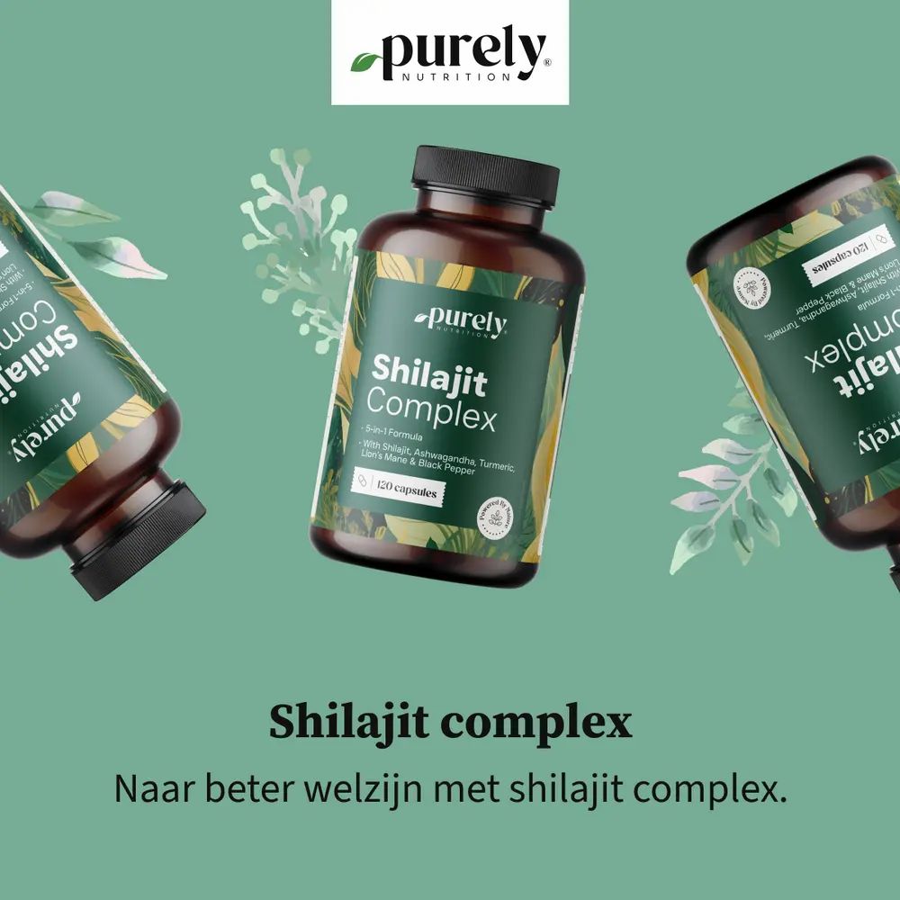 Vrouw met fles Shilajit Complex. Merk: purely.