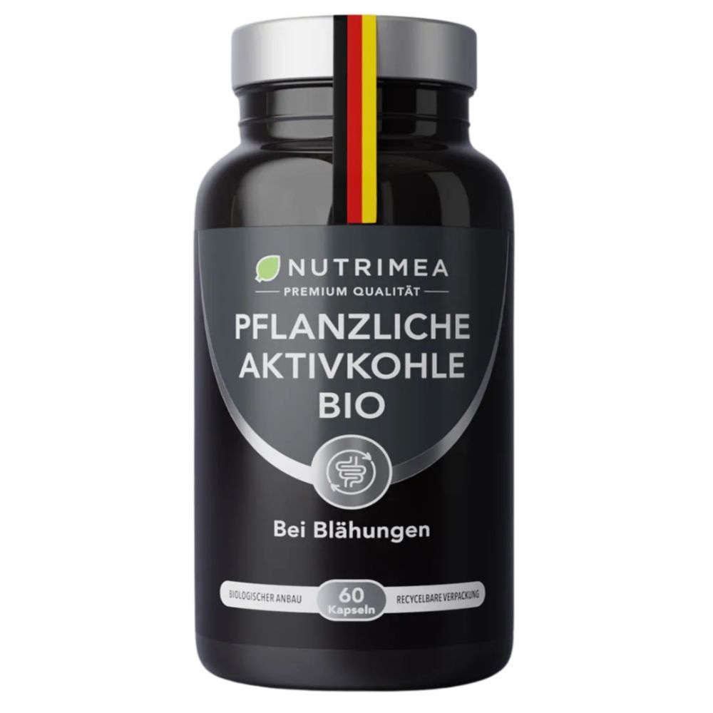 Zwarte fles met capsules. Opschrift: Plantaardige Actieve Kool BIO. 60 capsules. Met Duitse vlag.