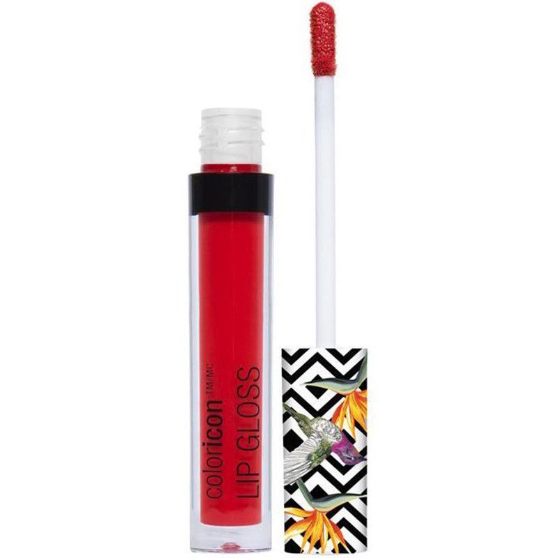 Gloss à lèvres rouge dans un flacon transparent avec applicateur. Le manche est orné d'un motif tropical.