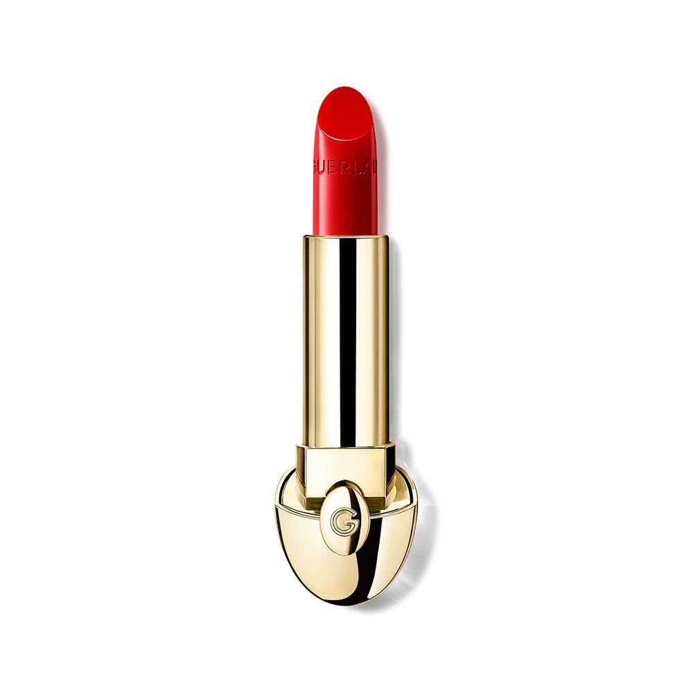 Rode lipstick in gouden huls. Opschrift 'Guerlain' op de lipstick. Gouden sluiting.