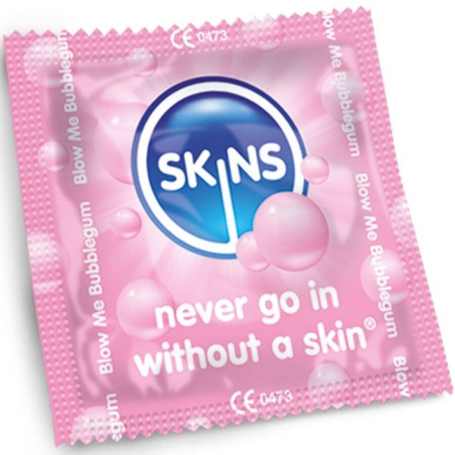 Préservatif individuel Skins Bubblegum, emballage rose. Texte: "never go in without a skin".