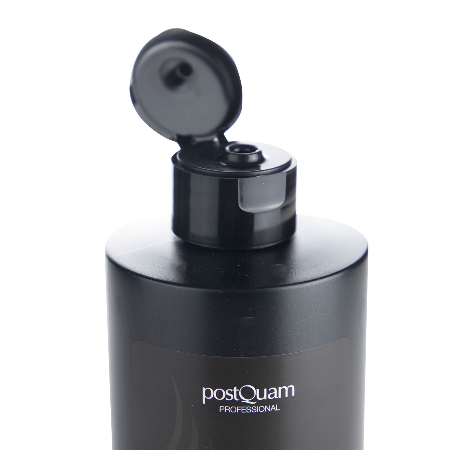 Close-up van de zwarte dop van een shampoo fles met "Postquam Professional" tekst.