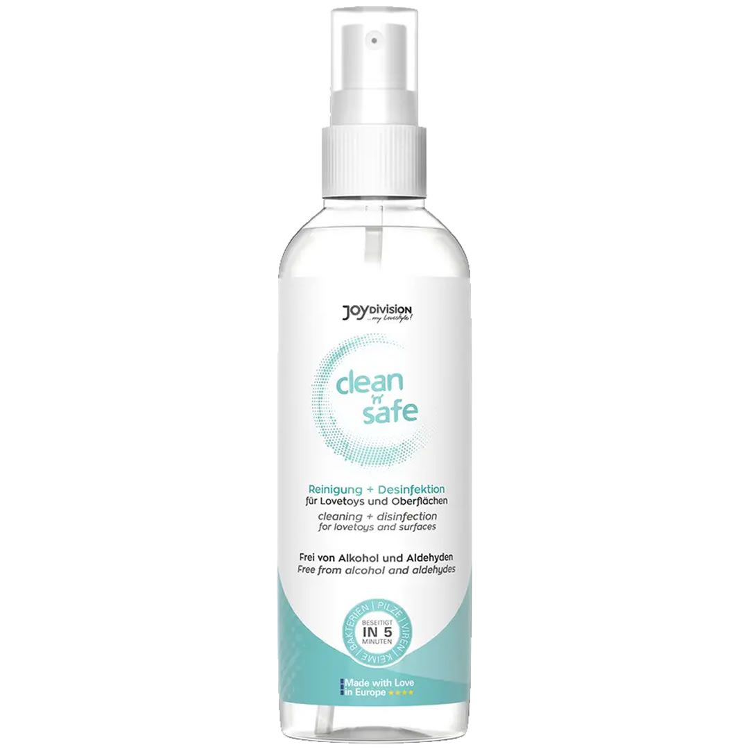 Transparante sprayfles met witte sproeikop. Etiket met "Joydivision", "clean & safe" en tekst. Vrij van alcohol en aldehyden.