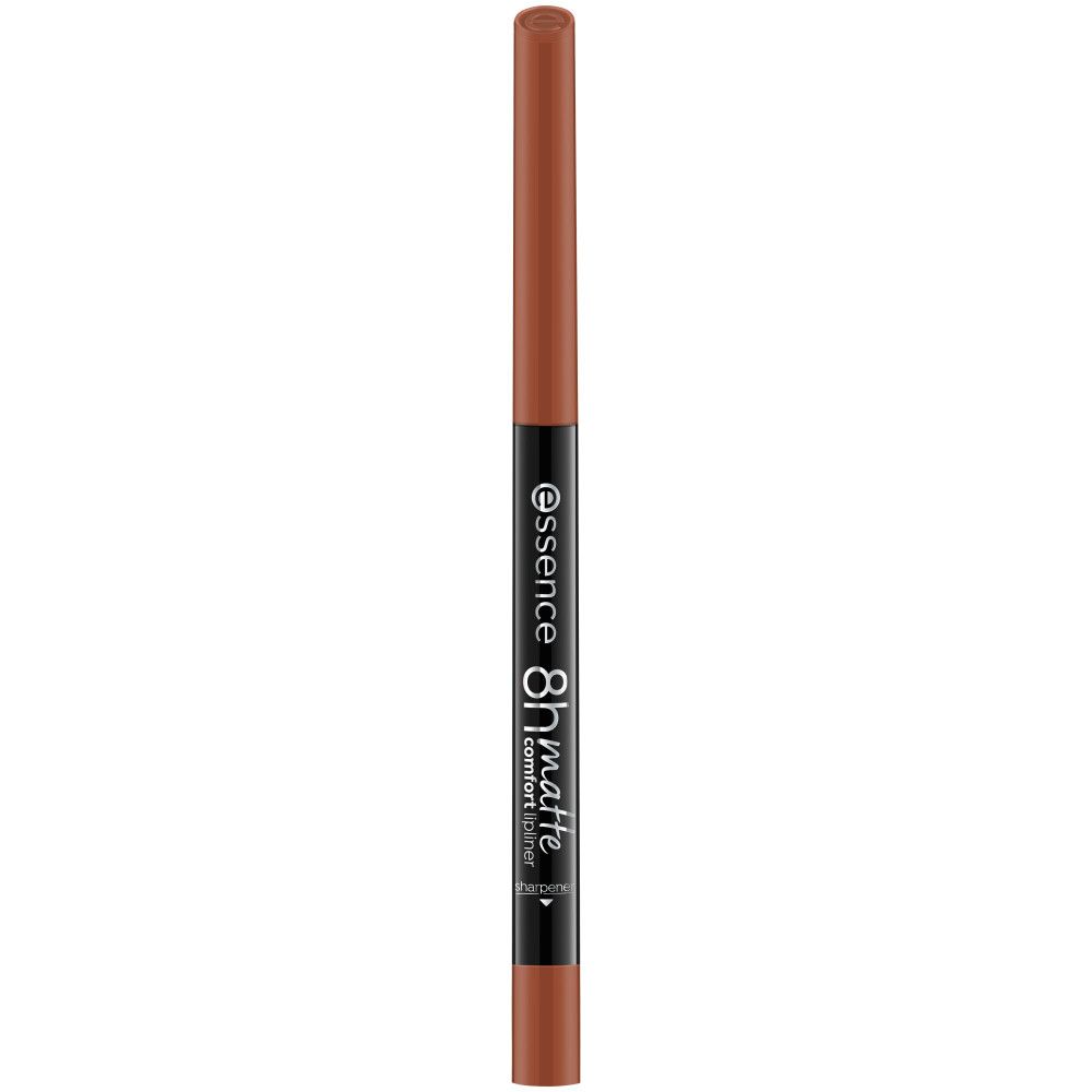 Bruine lippenstiftstift. Zwarte stift met witte tekst: essence 8h matte comfort. Productweergave.