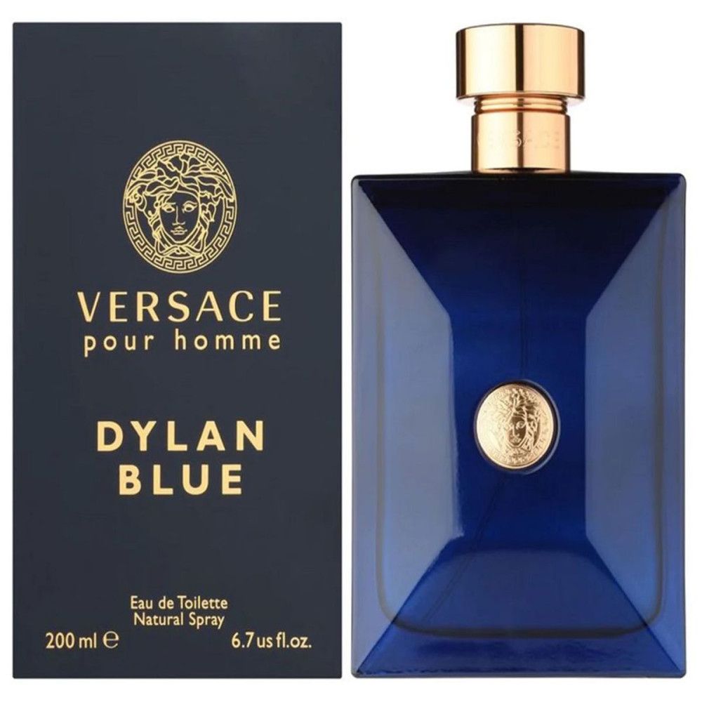 Flacon bleu et boîte. Bouchon doré et logo Méduse. Texte: Versace Pour Homme, Dylan Blue.