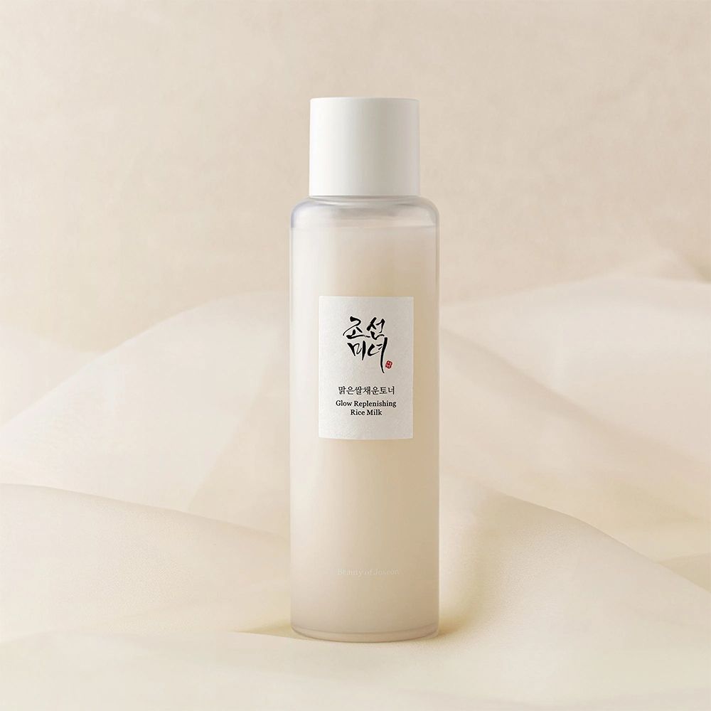 Fles BEAUTY OF JOSEON Glow Replenishing Rice Milk met witte dop en etiket.